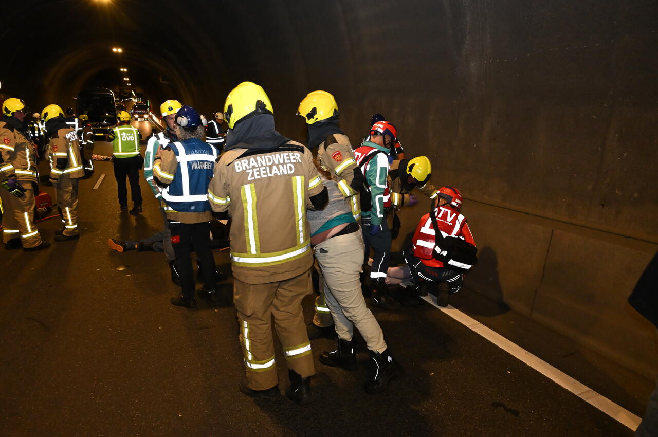 Westerscheldetunnel oefening hulpdiensten veiligheidsregio zeeland