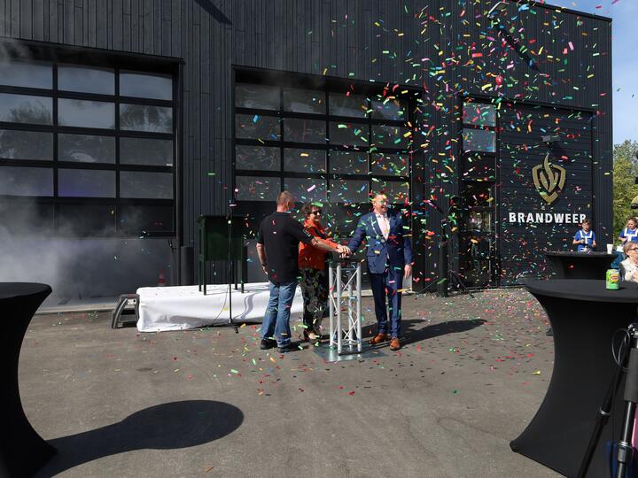 Brandweerpost Heinkenszand officieel geopend in Zeeland
