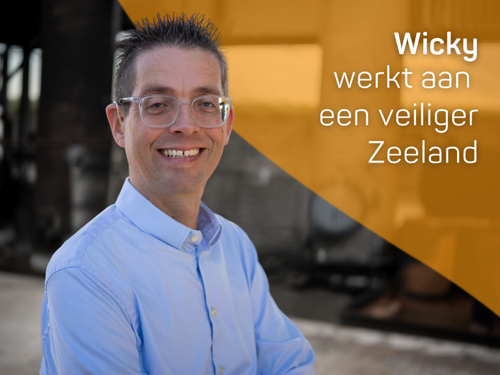 Wicky is werknemer bij Veiligheidsregio Zeeland